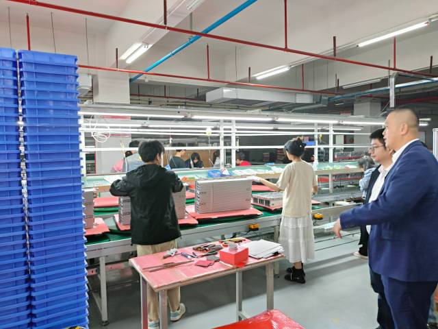 强监管防风险！东坑镇组织开展职业卫生培训，筑牢职业健康防线，规范个人卫生用品使用